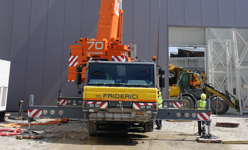 Friderici Special Grue Mobile Tadano Faun Atf Image 02