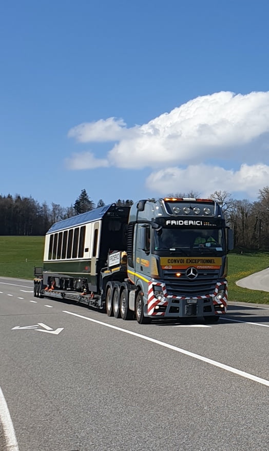 Friderici Special Unsere Aktivitaeten Schweizer Transportunternehmen Vielfaeltige Flotte Von Lastwagen Und Kraenen