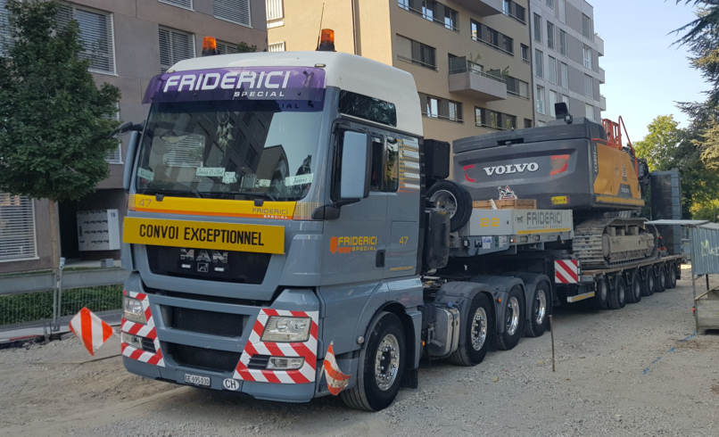 Friderici Special Truck With Extendable Low Bed Trailer Image 06